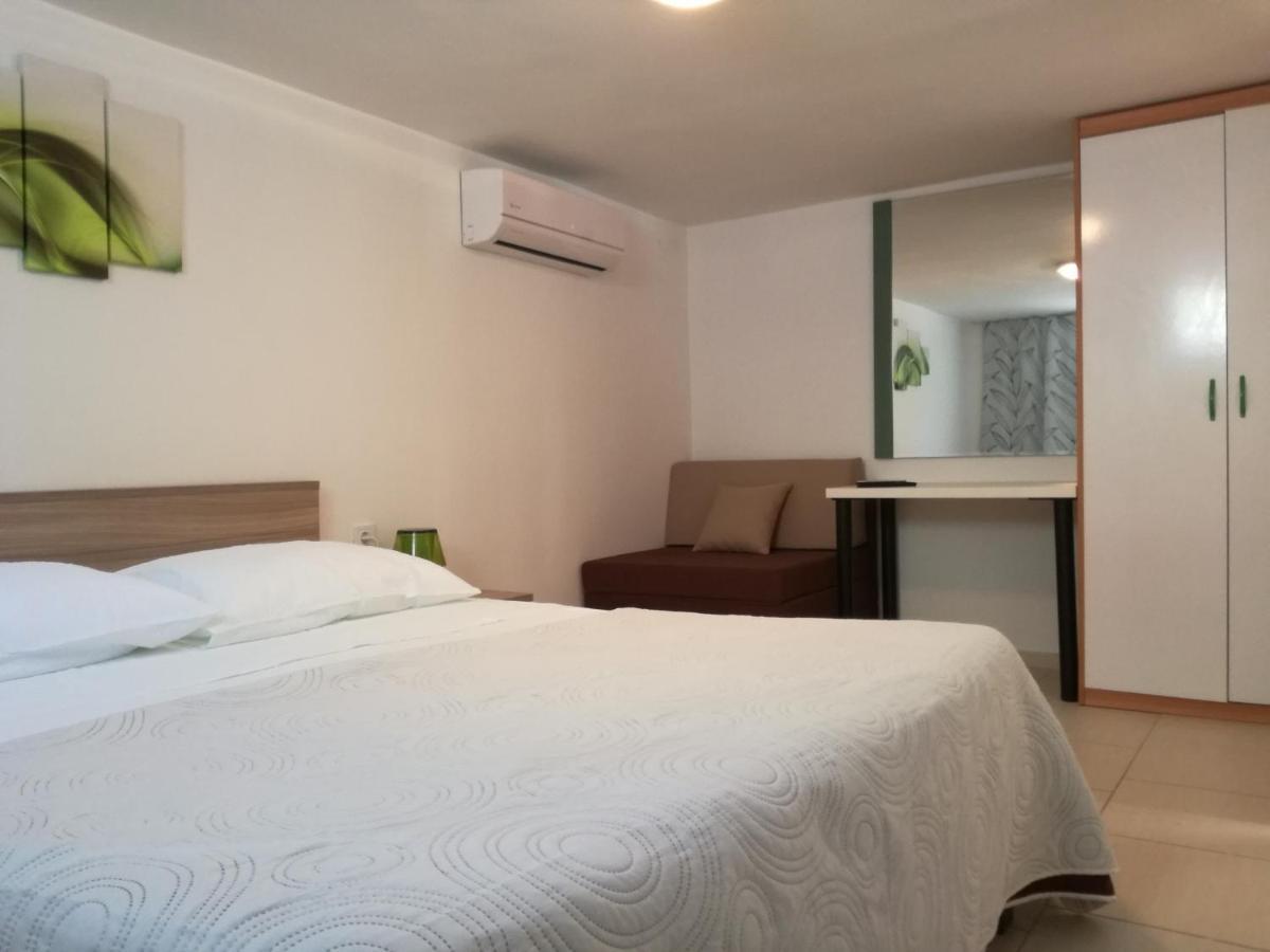 Apartman Anni Appartement Poreč Buitenkant foto